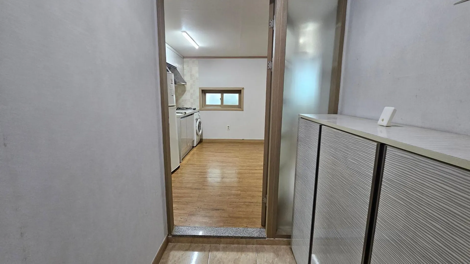 Adamville Busan